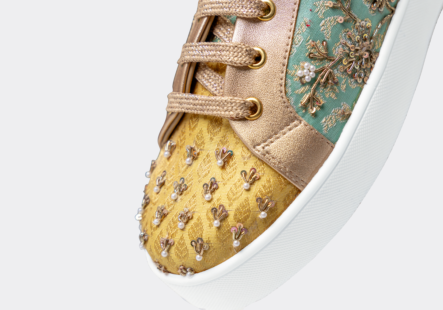 Bold – Multi-colored brocades with intricate hand embroidery